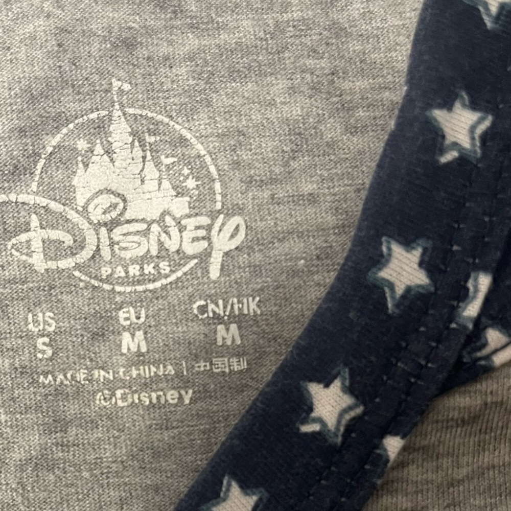 Disney Mickey USA V-Neck Tee EUC - Picture 2 of 3